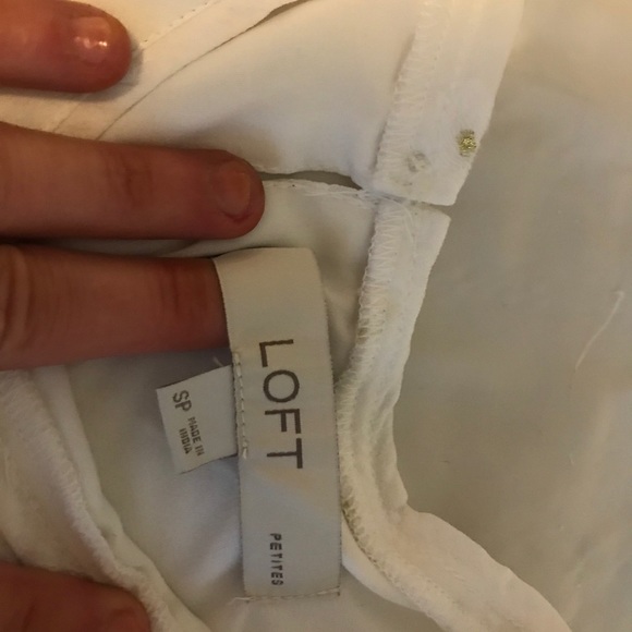 White and gold Loft sleeveless chiffon top - Picture 4 of 7